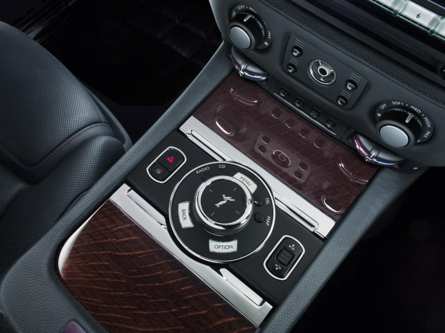  Rolls-Royce Ghost 2014 года  (CN) (фото 10 из 22)